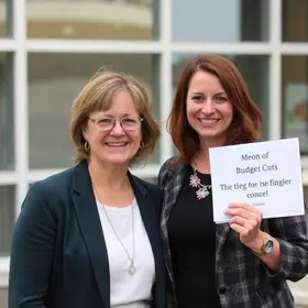 cortes na verba de idosos e ônibus