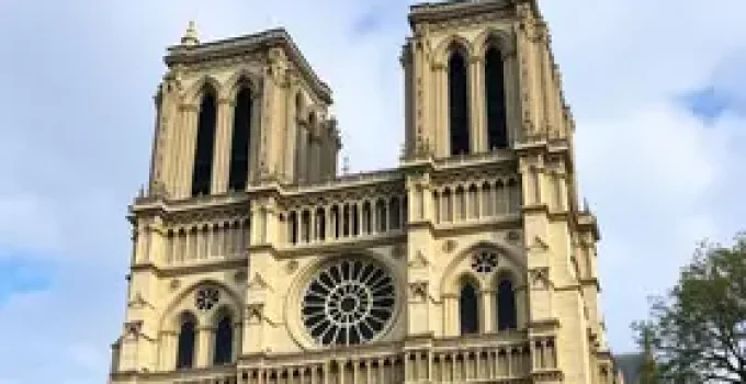 experiência em realidade virtual Notre-Dame