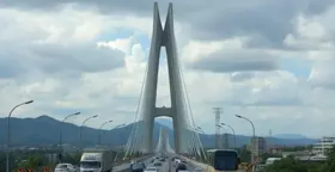 viaduto da 13 de Maio