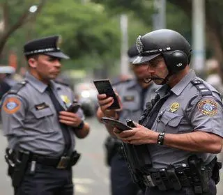 polícia de SP prende homem com 35 celulares roubados